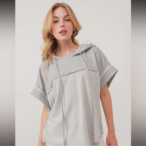 Contrast Raw Edge Detailed Hoodie - Picture 4 of 6